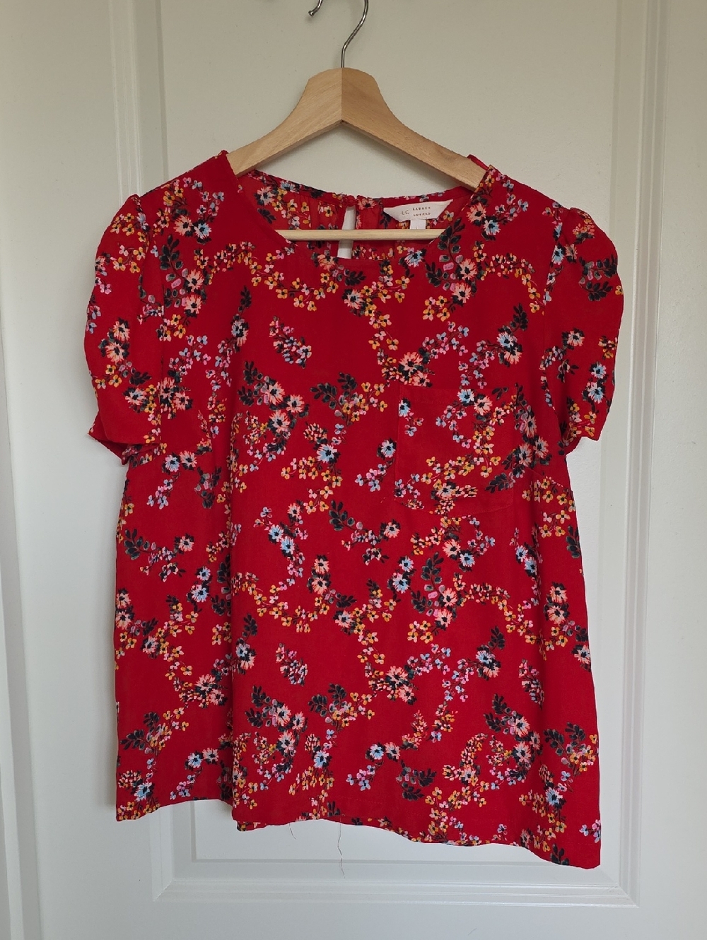 LC Lauren Conrad Red Floral Short-Sleeve Blouse
